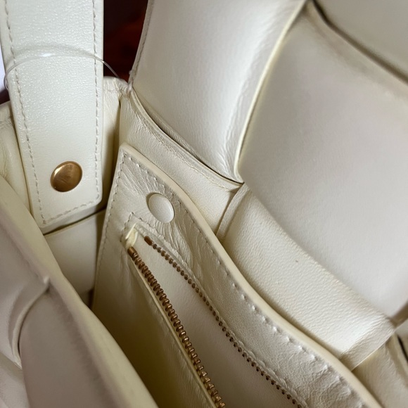 Bottega Veneta Padded Cassette, NEW - Picture 8 of 15